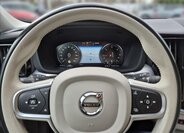 Volvo XC60 SUV / Terénní 2,0 l 145 kw