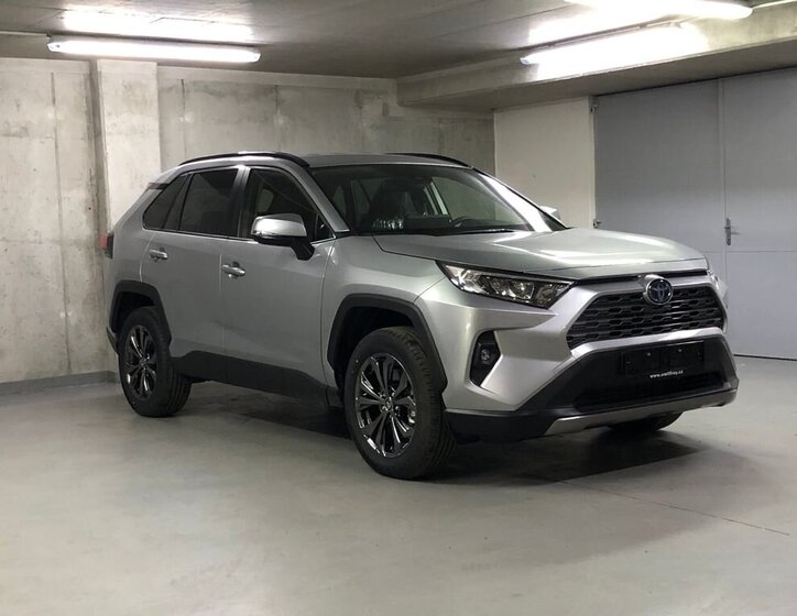 Toyota RAV4 SUV 2,5 l 163 kw
