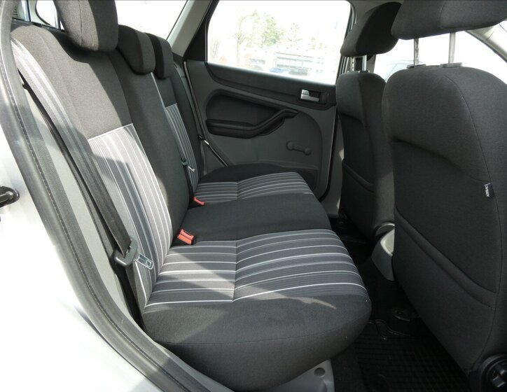 Ford Focus Kombi 1,6 l 74 kw