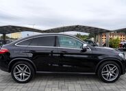 Mercedes-Benz GLE 8