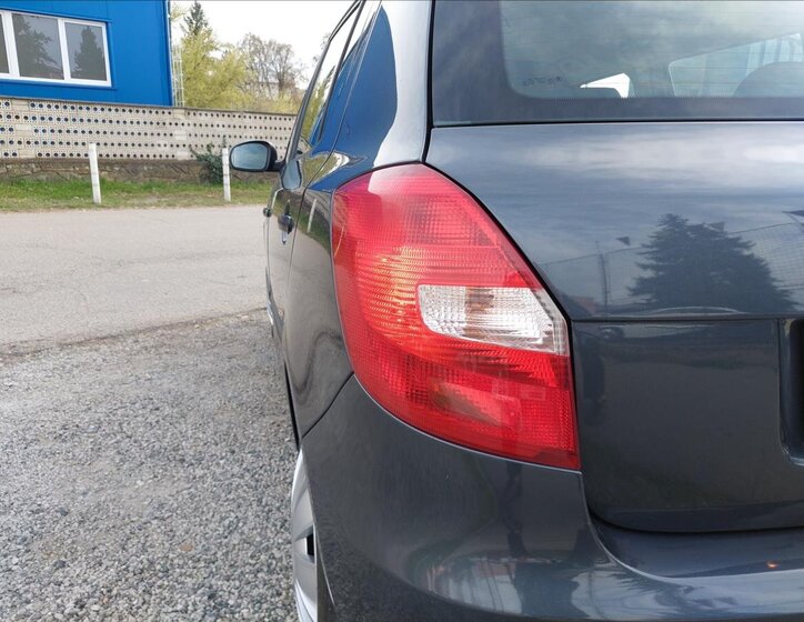 Škoda Fabia Hatchback 1,2 l 44 kw