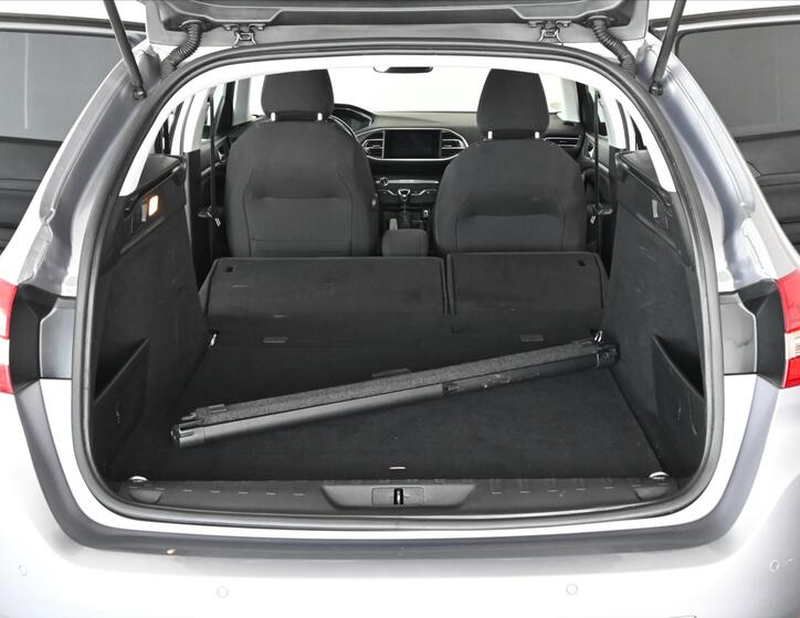 Peugeot 308 7