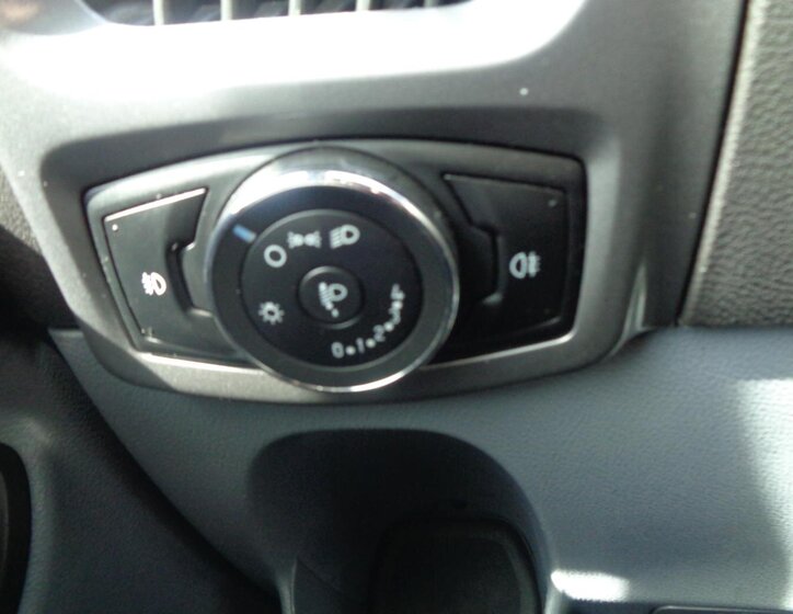 Ford Transit Custom Ostatní 2,0 l 77 kw