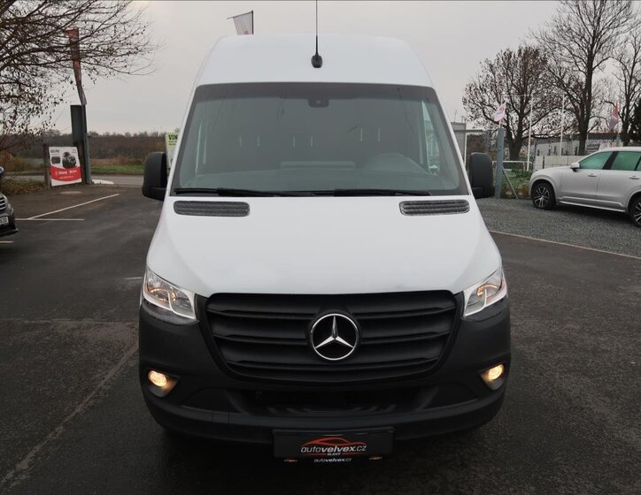 Mercedes-Benz Sprinter 7