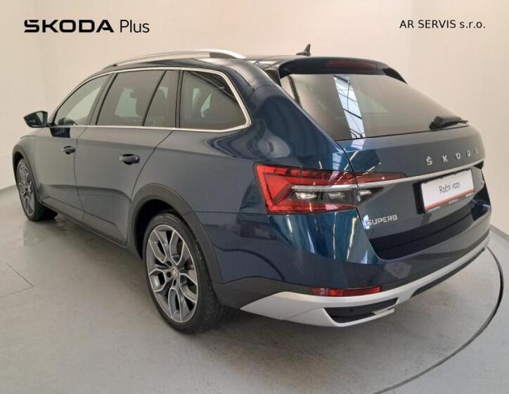 Škoda Superb 8