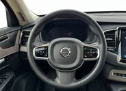 Volvo XC90 SUV / Terénní 2,0 l 335 kw