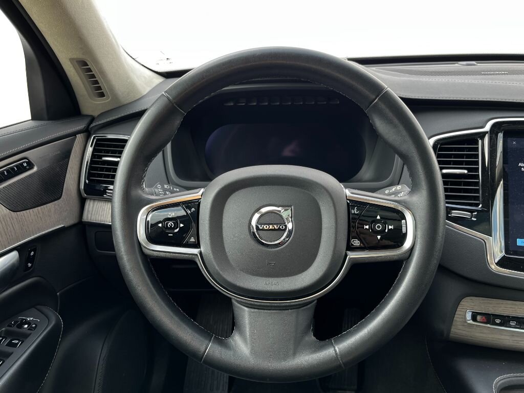 Volvo XC90 SUV / Terénní 2,0 l 335 kw