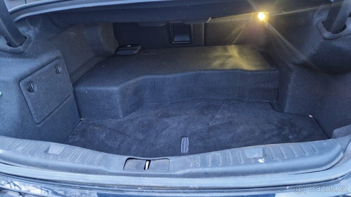 Lincoln MKZ Sedan / Limuzína 0,0 0