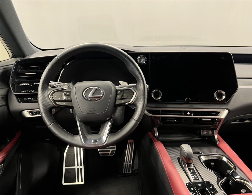 Lexus RX 500h SUV / Terénní 2,4 l 273 kw