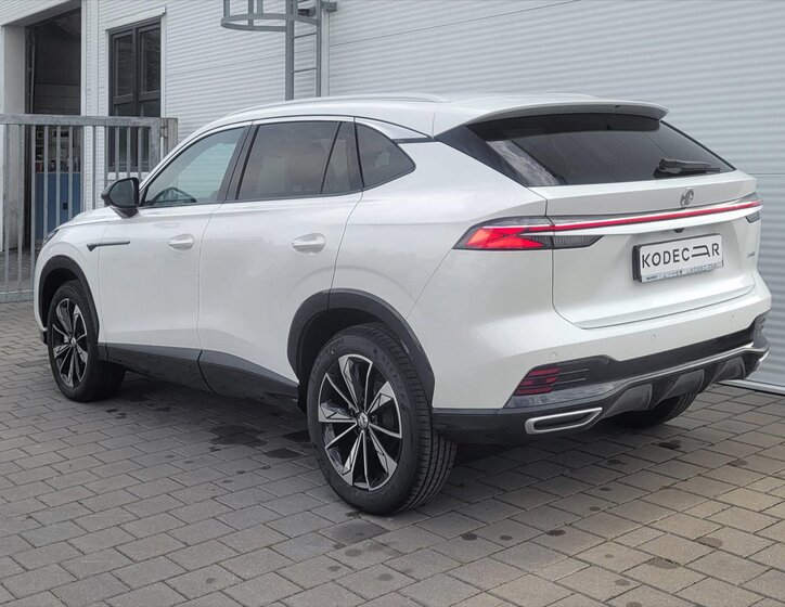 MG HS SUV 1,5 l 125 kw