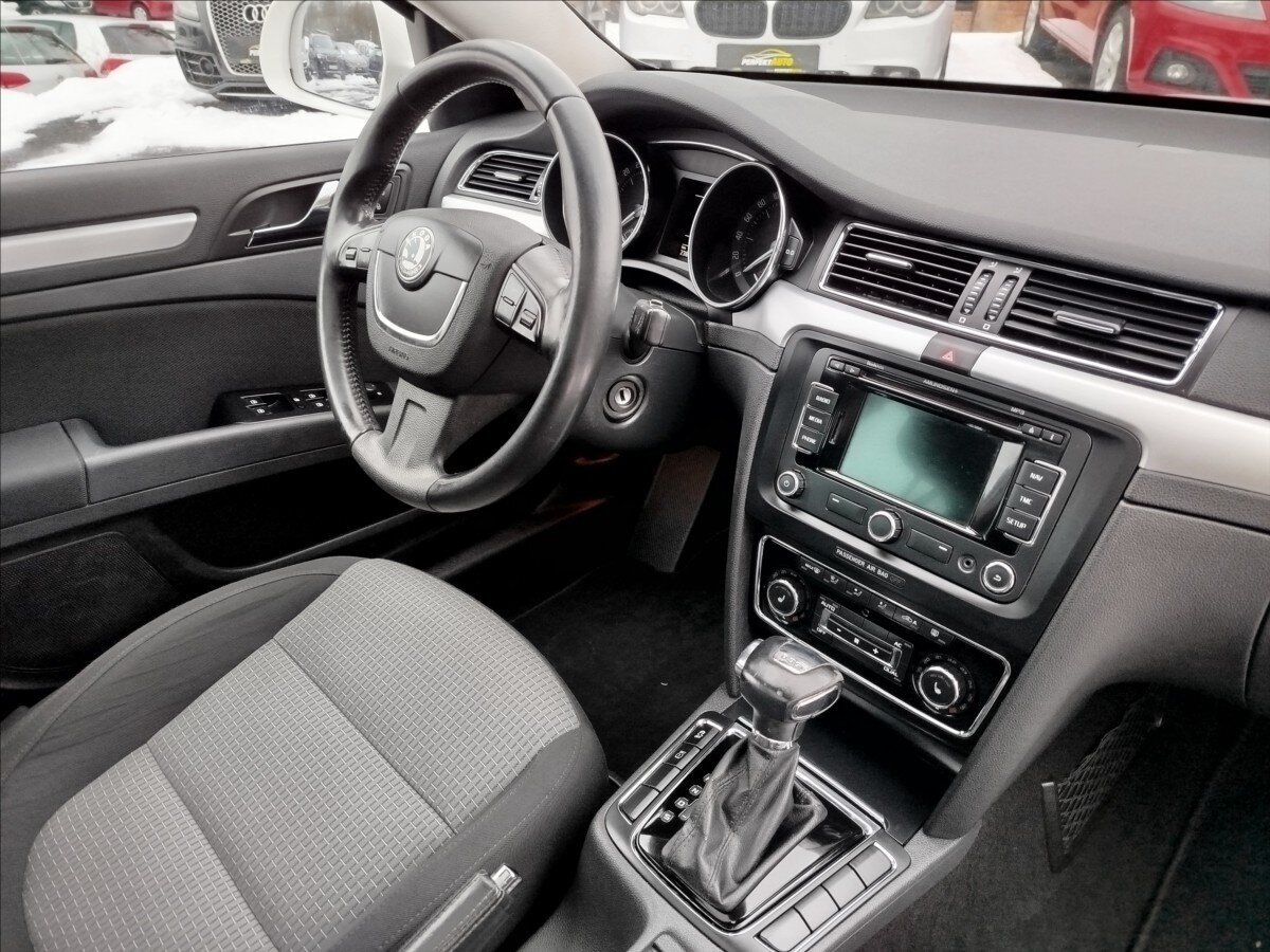 Škoda Superb Kombi 2,0 l 103 kw