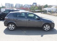 Opel Astra Hatchback 1,4 l 66 kw