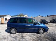 Peugeot 807 MPV 2,0 l 100 kw