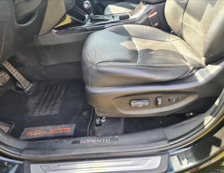 KIA Sorento 17