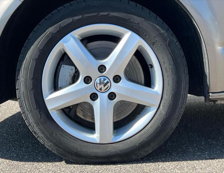 Volkswagen Multivan 12
