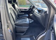 Volkswagen Multivan 12