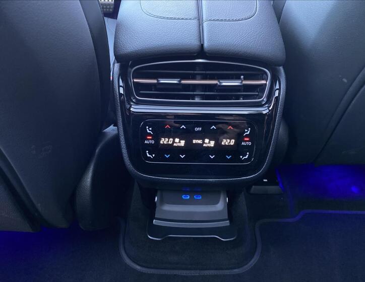 Mercedes-Benz EQE 26