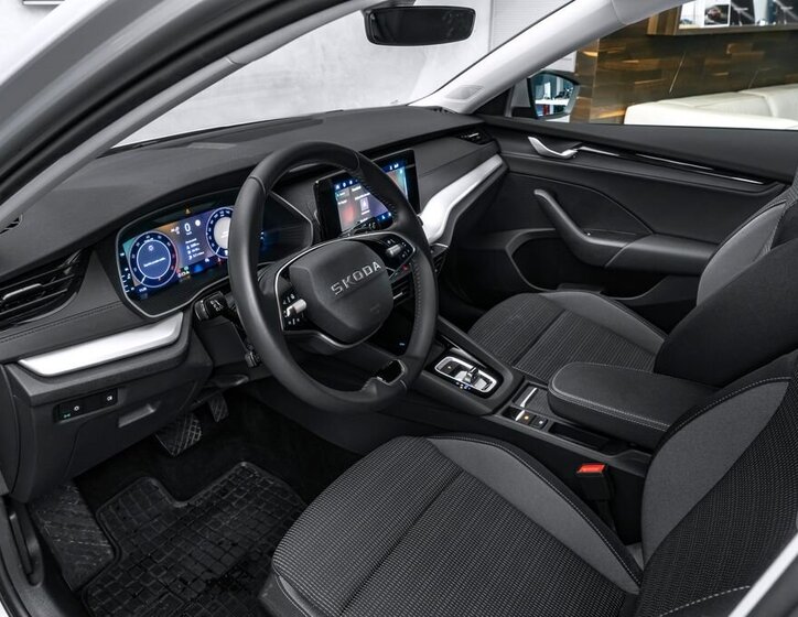 Škoda Octavia Sedan / Limuzína 1,5 l 110 kw