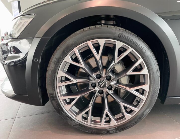 Audi A6 Allroad Kombi 3,0 l 210 kw