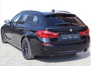 BMW Řada 5 Kombi 3,0 l 195 kw