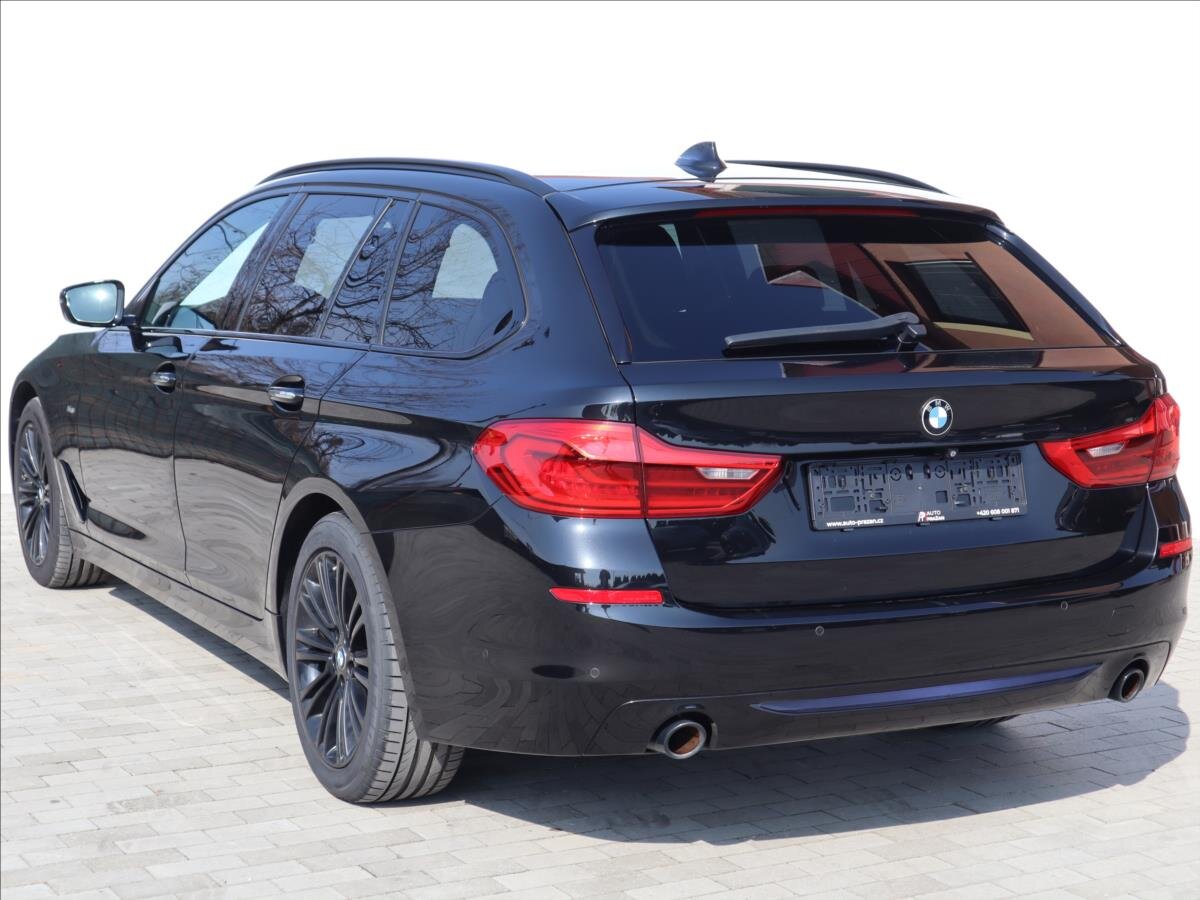 BMW Řada 5 Kombi 3,0 l 195 kw