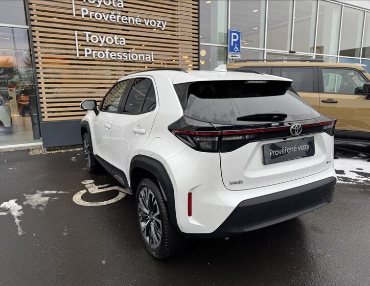 Toyota Yaris Cross SUV 1,5 l 68 kw