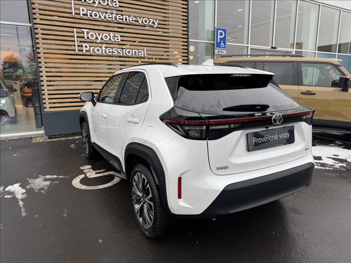 Toyota Yaris Cross SUV 1,5 l 68 kw