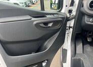 Mercedes-Benz Sprinter 13