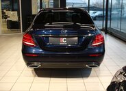 Mercedes-Benz Třídy E Sedan / Limuzína 1,6 l 118 kw