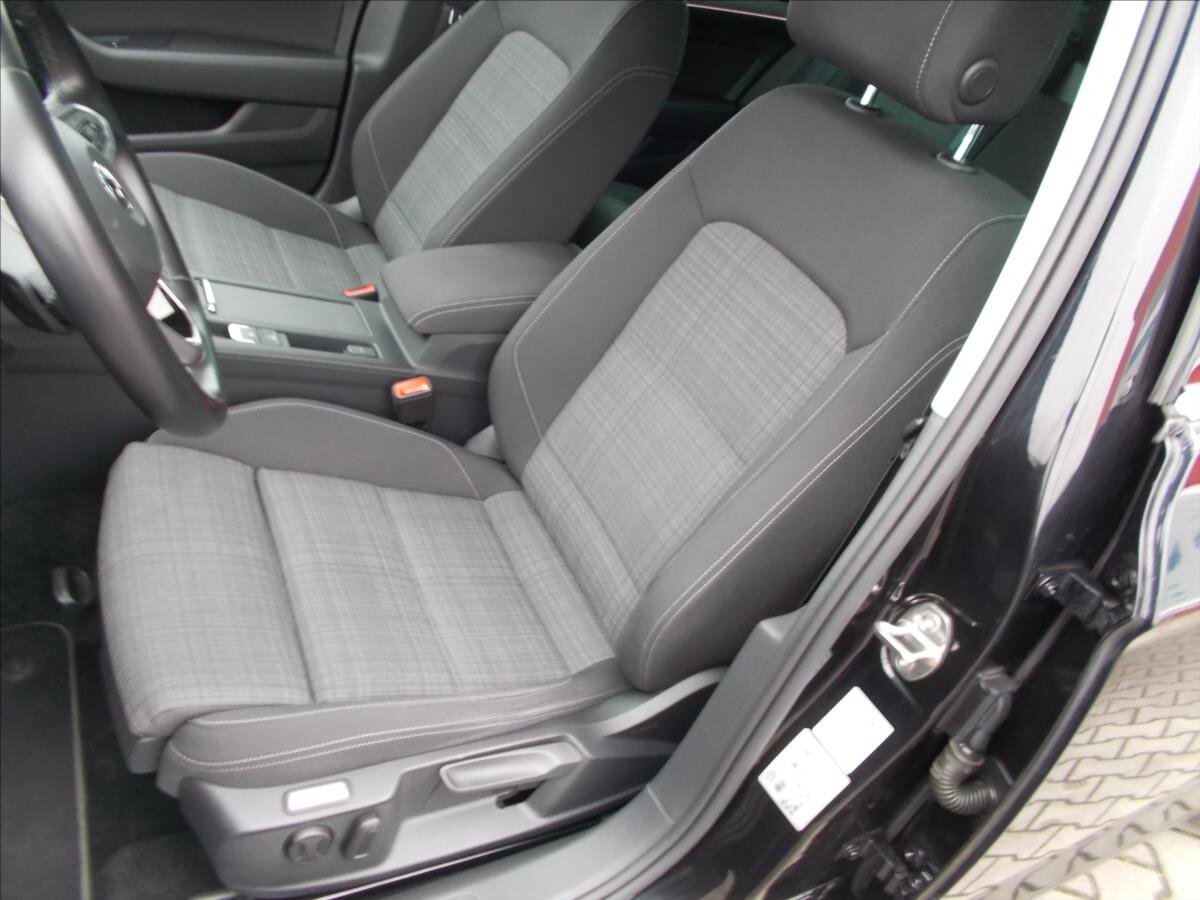 Volkswagen Passat Kombi 2,0 l 110 kw