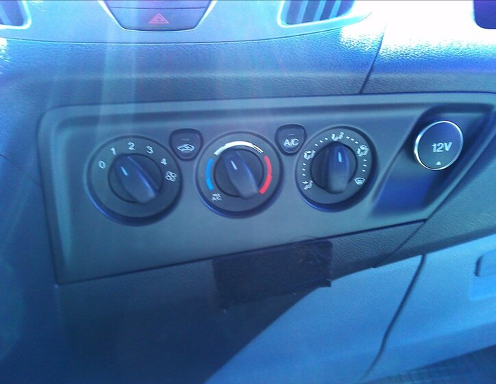 Ford Transit MPV 2,2 l 74 kw