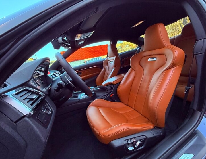 BMW M4 Kupé 3,0 l 317 kw