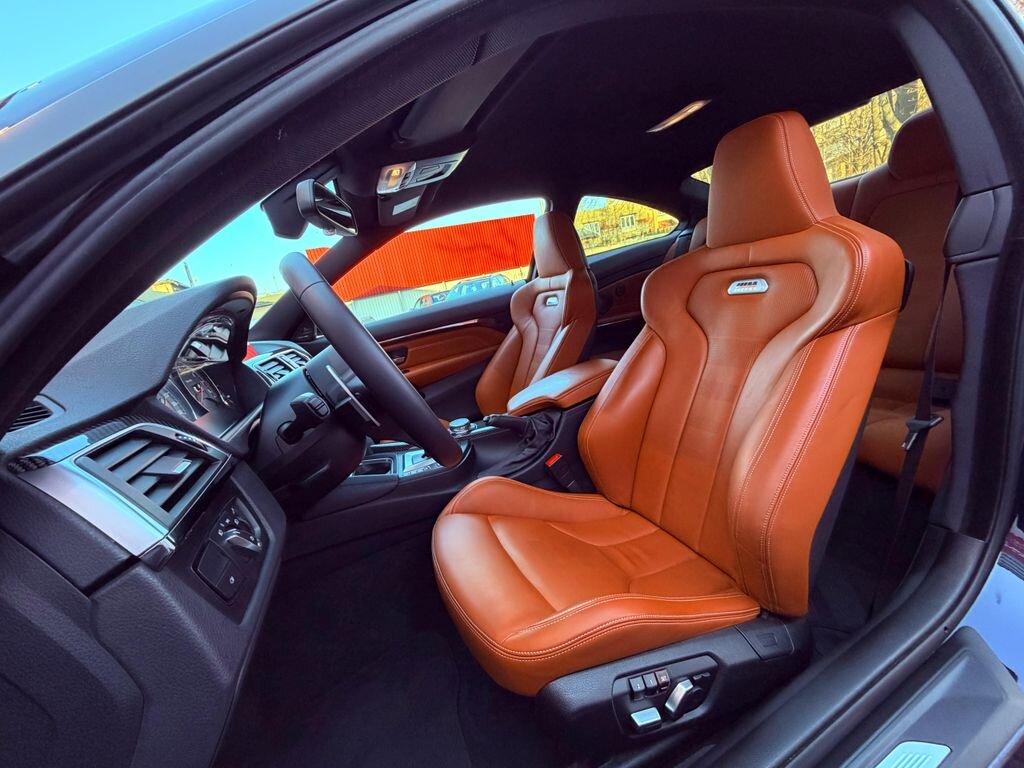 BMW M4 Kupé 3,0 l 317 kw