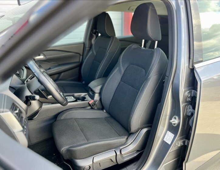 Nissan Qashqai SUV / Terénní 1,3 l 116 kw