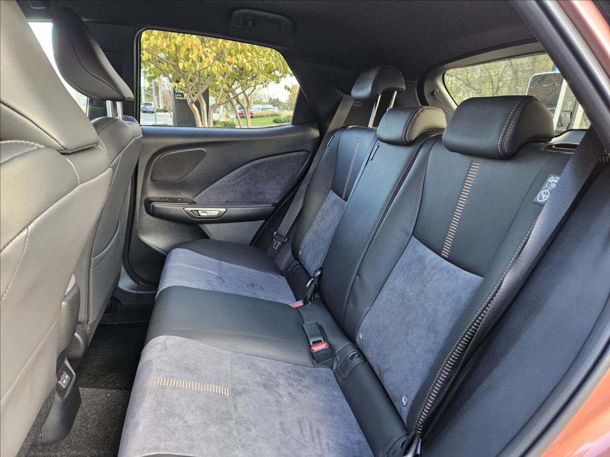 Lexus LBX Kombi 1,5 l 99 kw