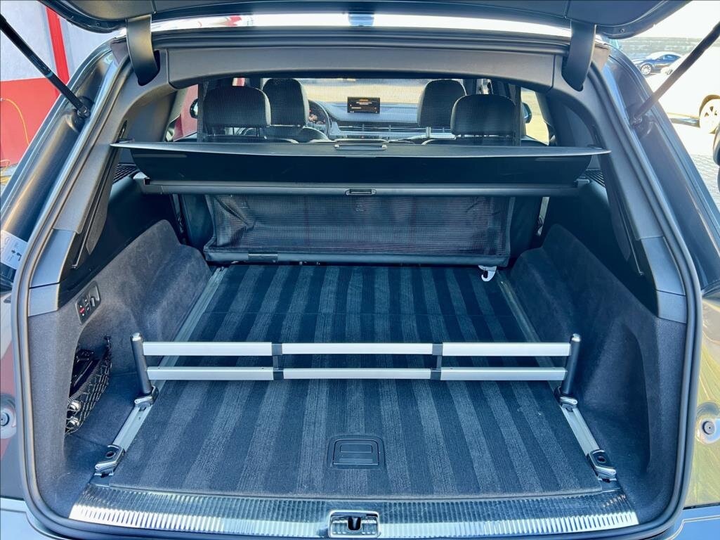 Audi SQ7 SUV / Terénní 4,0 l 320 kw