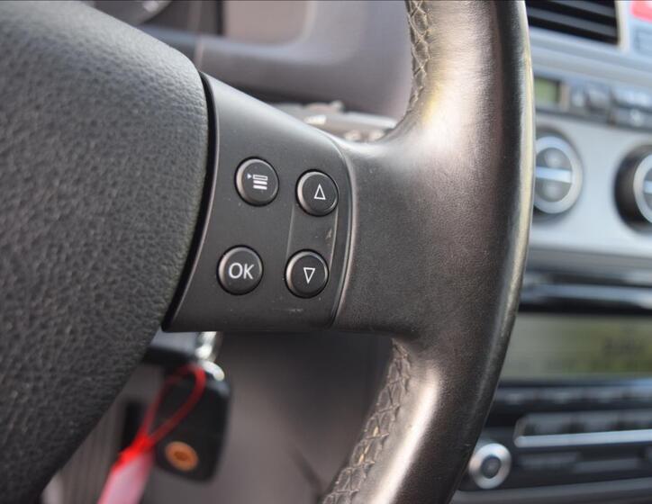 Volkswagen Touran 36