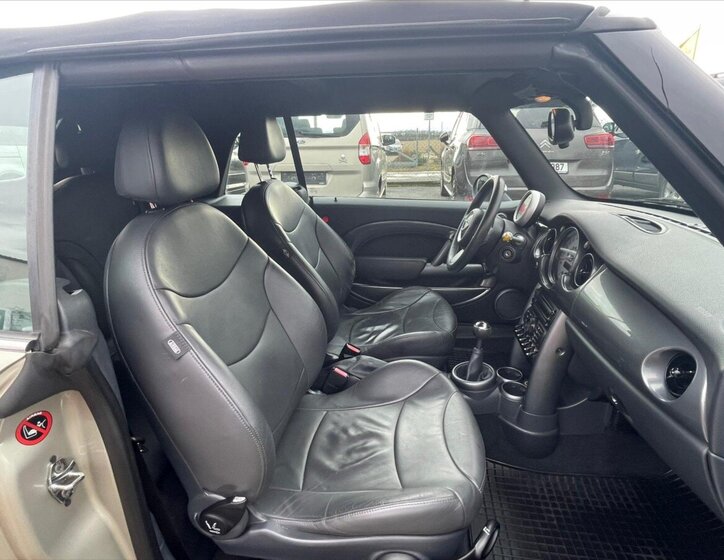 Mini Cooper Kabriolet 1,6 l 85 kw