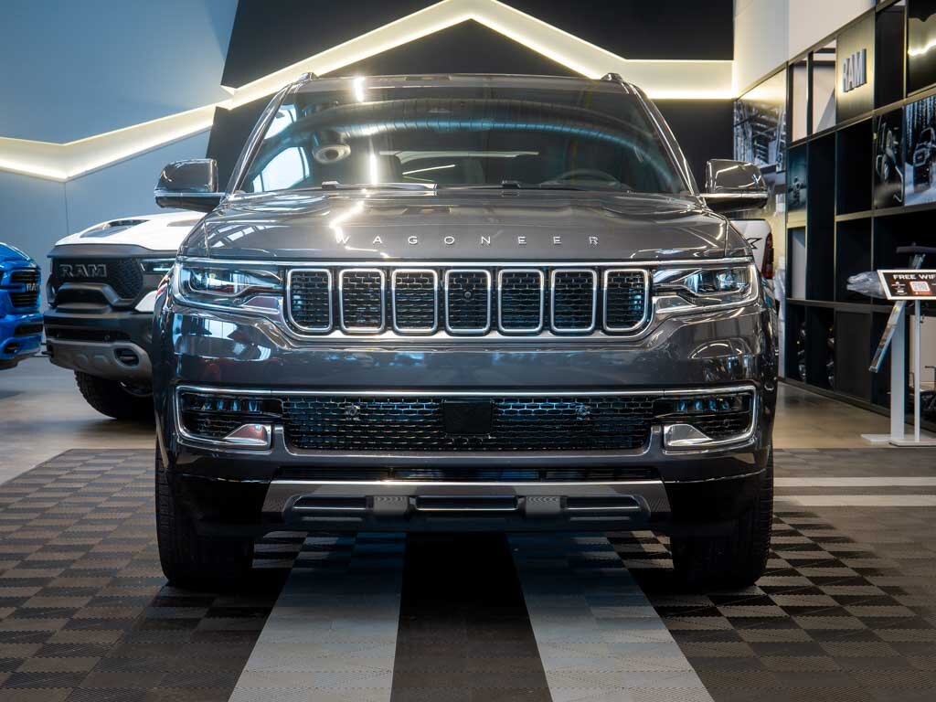 Jeep Wagoneer SUV / Terénní 5,7 l 292 kw