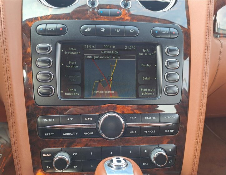 Bentley Continental Flying Spur Sedan / Limuzína 6,0 l 412 kw