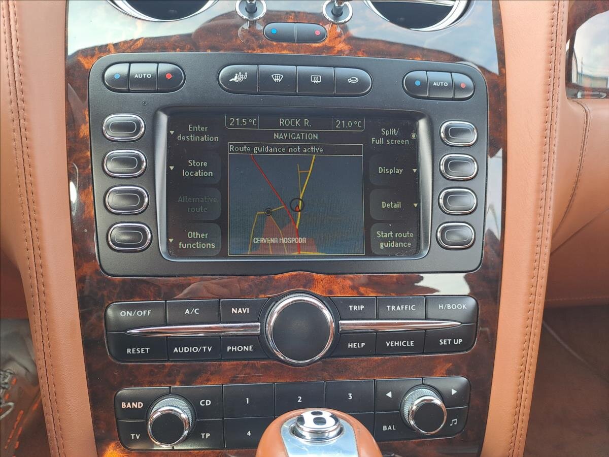 Bentley Continental Flying Spur Sedan / Limuzína 6,0 l 412 kw