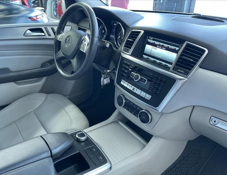 Mercedes-Benz Třídy M 18