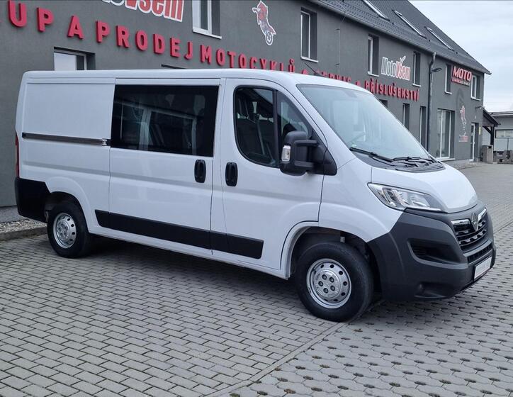 Opel Movano 2
