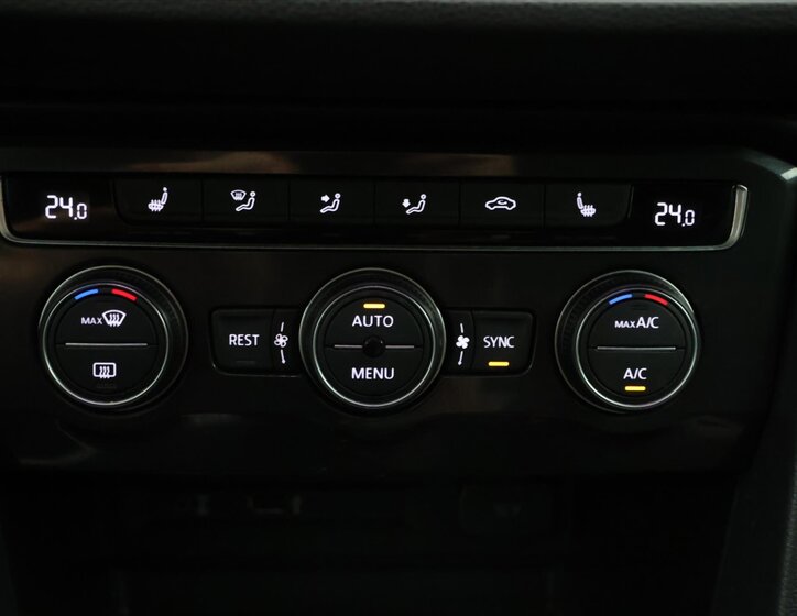 Volkswagen Tiguan SUV / Terénní 1,5 l 110 kw