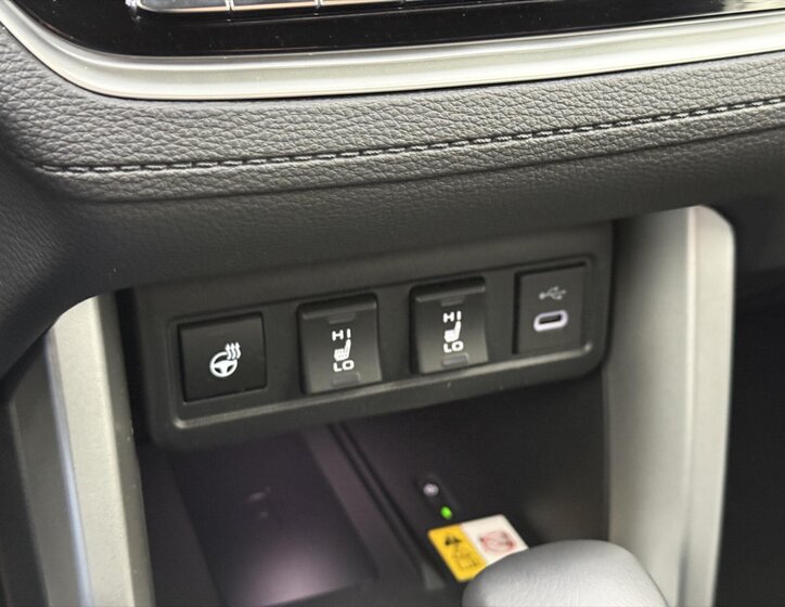 Toyota Corolla Cross SUV / Terénní 2,0 l 112 kw