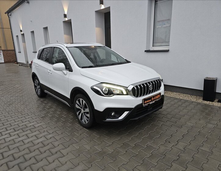 Suzuki SX4 S-Cross 1