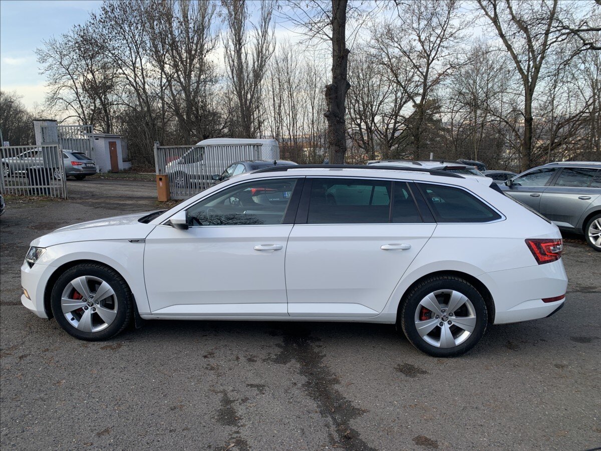 Škoda Superb Kombi 2,0 l 140 kw