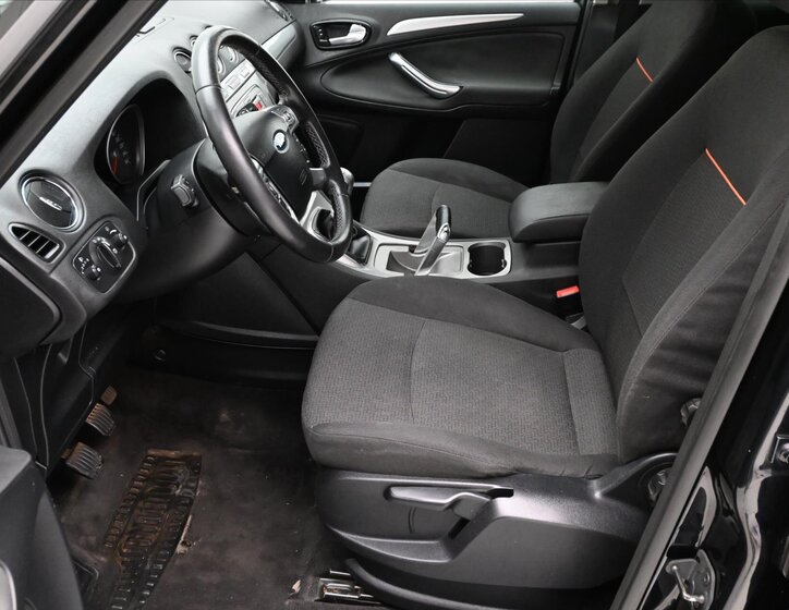 Ford Galaxy MPV 2,0 l 96 kw