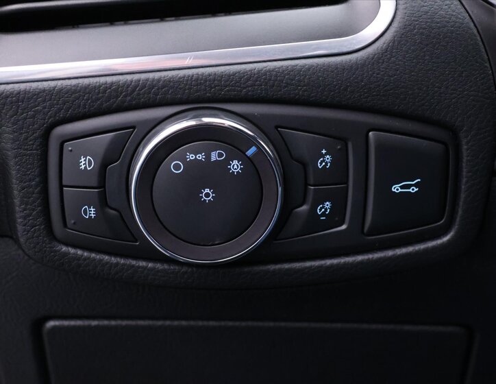 Ford S-MAX MPV 2,0 l 132 kw