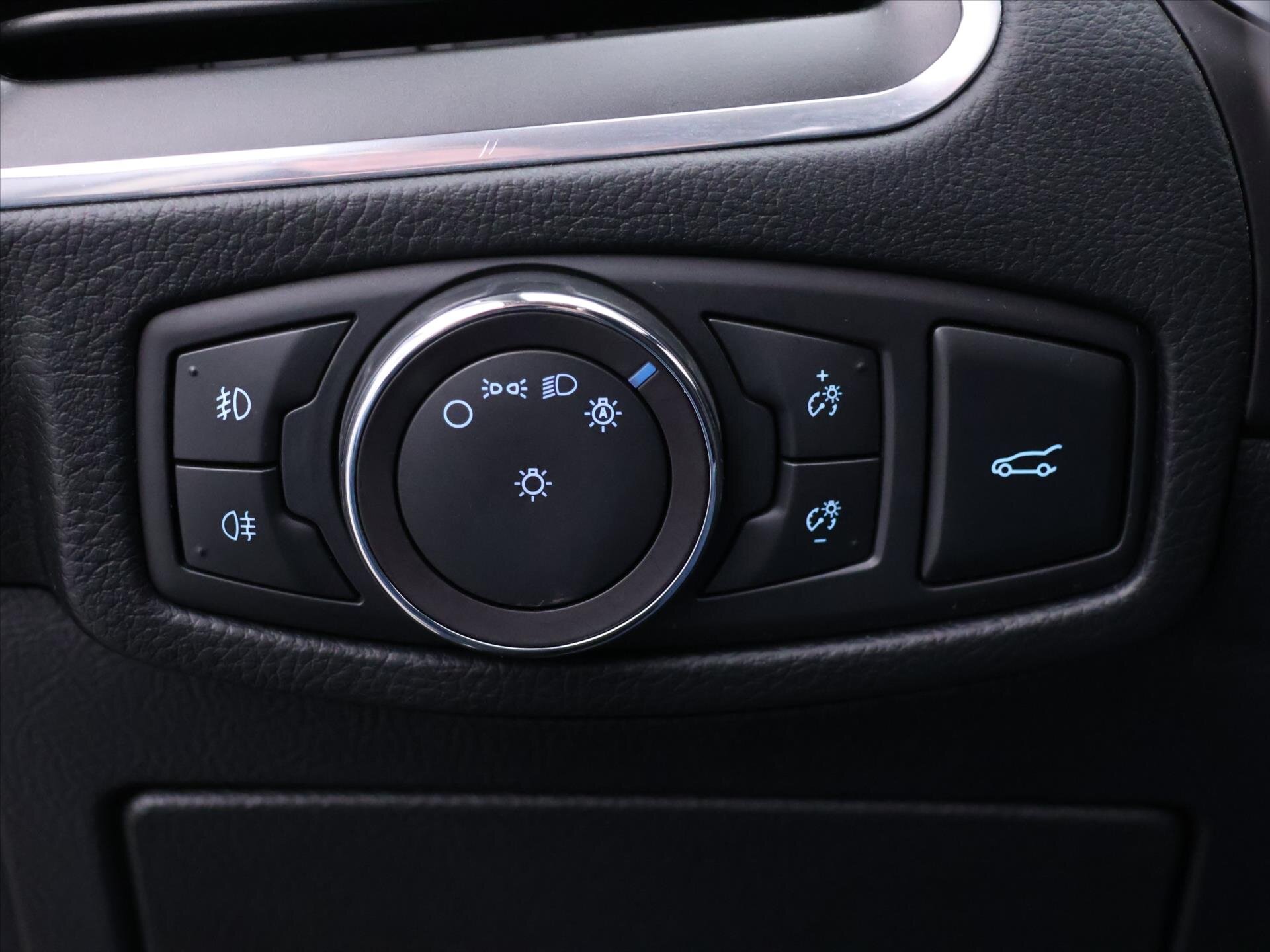 Ford S-MAX MPV 2,0 l 132 kw